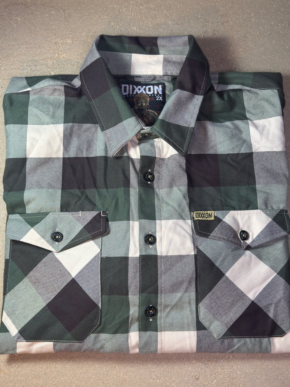 DIXXON FLANNEL ‘COMBAT’ - Men's 2XL Buffalo Check Plaid Button Down Shirt